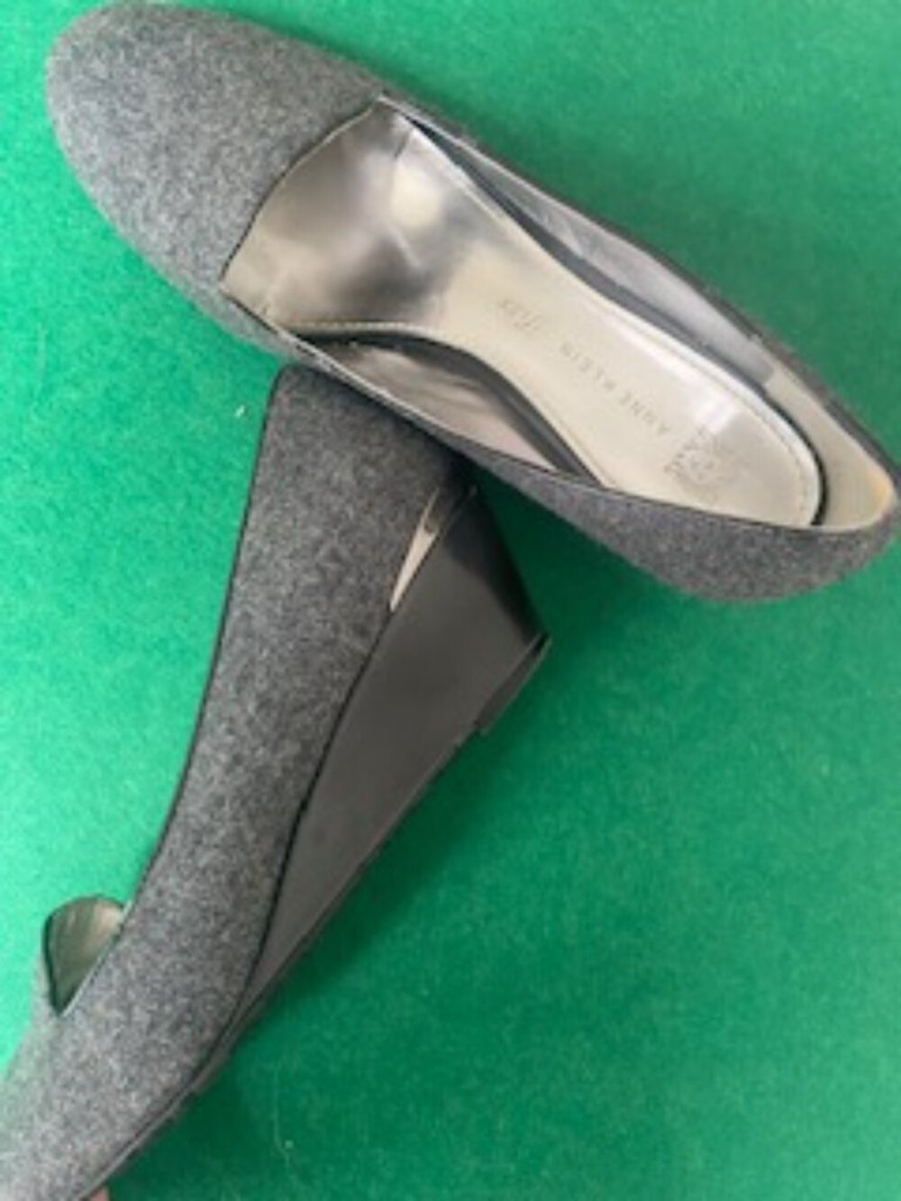 Anne Klein shoes - Picture 3 of 3